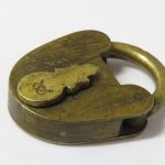 Lote: 17 - Lote: 17 - Candado antiguo