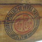 Lote: 22 - Lote: 22 - Caja de madera antigua
