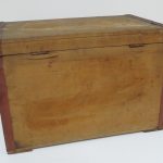 Lote: 22 - Lote: 22 - Caja de madera antigua