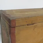 Lote: 22 - Lote: 22 - Caja de madera antigua