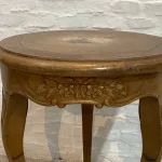 Lote: 37 - Lote: 37 - Mesa de sala Francesa