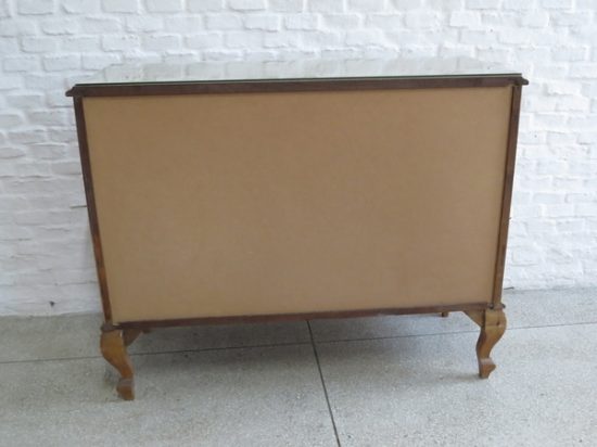 Lote: 78 - Lote: 78 - Comoda Francesa