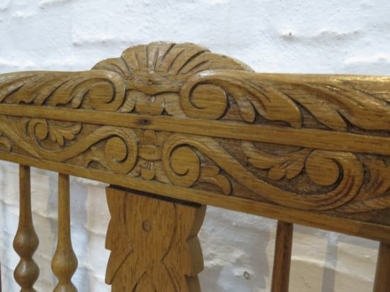 Lote: 66 - Lote: 66 - Sillón 2 cuerpos de roble