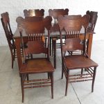 Lote: 97 - Lote: 97 - Comedor en roble
