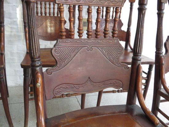 Lote: 97 - Lote: 97 - Comedor en roble