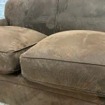 Lote: 70 - Lote: 70 - Sofá de 2 cuerpos