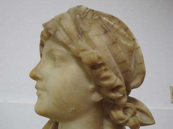 Lote: 34 - Lote: 34 - Busto en alabastro