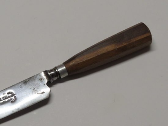 Lote: 123 - Lote: 123 - Cuchillo verijero