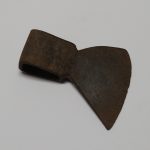 Lote: 96 - Lote: 96 - Hacha y cuchillo de mesa