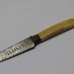 Lote: 96 - Lote: 96 - Hacha y cuchillo de mesa