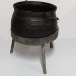 Lote: 203 - Lote: 203 - Olla de hierro