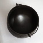 Lote: 203 - Lote: 203 - Olla de hierro