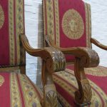 Lote: 69 - Lote: 69 - Par de sitiales Tudor