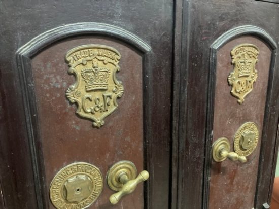 Lote: 99 - Lote: 99 - Caja fuerte Inglesa