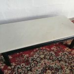 Lote: 33 - Lote: 33 - Mesa ratona y par de auxiliares