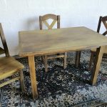 Lote: 126 - Lote: 126 - Juego de comedor rustico