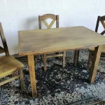 Lote: 126 - Lote: 126 - Juego de comedor rustico