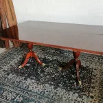 Lote: 123 - Lote: 123 - Mesa libro estilo Ingles