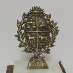 Lote: 1 - Lote: 1 - Escudo Nacional y busto Artigas