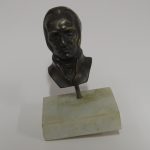 Lote: 1 - Lote: 1 - Escudo Nacional y busto Artigas