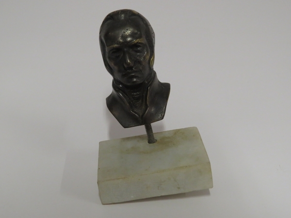 Lote: 1 - Lote: 1 - Escudo Nacional y busto Artigas