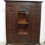 Lote: 150 - Lote: 150 - Biblioteca en roble