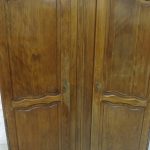 Lote: 83 - Lote: 83 - Ropero provenzal