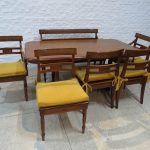 Lote: 130 - Lote: 130 - Juego de comedor