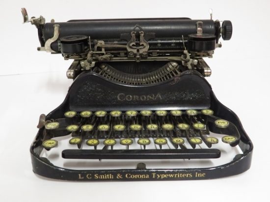 Lote: 96 - Lote: 96 - Maquina de escribir 