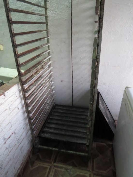 Lote: 6 - Lote: 6 - Porta bandeja