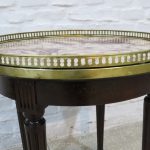 Lote: 50 - Lote: 50 - Mesita de sala Inglesa