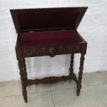 Lote: 54 - Lote: 54 - Costurero Jacobino