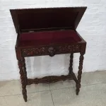 Lote: 54 - Lote: 54 - Costurero Jacobino
