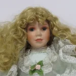 Lote: 20 - Lote: 20 - Muñeca porcelana