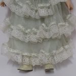 Lote: 20 - Lote: 20 - Muñeca porcelana