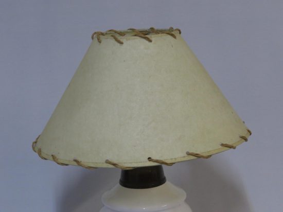 Lote: 58 - Lote: 58 - Lampara de mesa