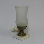 Lote: 60 - Lote: 60 - Antigua lampara de mesa