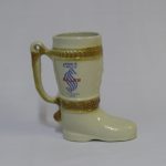 Lote: 4 - Lote: 4 - 2 jarras forma de botas