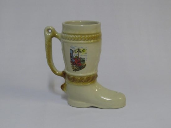 Lote: 4 - Lote: 4 - 2 jarras forma de botas