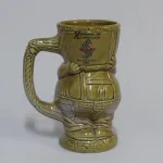 Lote: 6 - Lote: 6 - 2 Jarras de cerámica