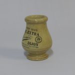 Lote: 19 - Lote: 19 - Jarra y pieza loza