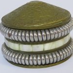 Lote: 20 - Lote: 20 - Lote de bronce y abanico