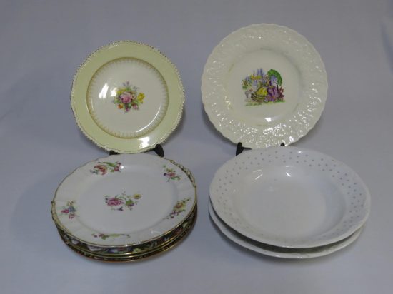 Lote: 136 - Lote: 136 - Lote de platos