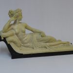 Lote: 107 - Lote: 107 - Estatuilla en yeso