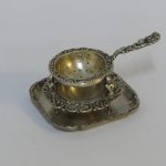 Lote: 108 - Lote: 108 - Colador de té y posa vasos