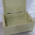 Lote: 146 - Lote: 146 - Cajón con tapa
