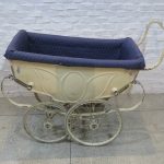 Lote: 102 - Lote: 102 - Coche antiguo de bebé