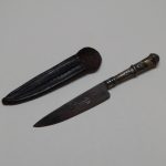 Lote: 140 - Lote: 140 - Cuchillo verijero