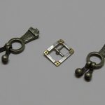 Lote: 4 - Lote: 4 - Piezas de metal y hebilla