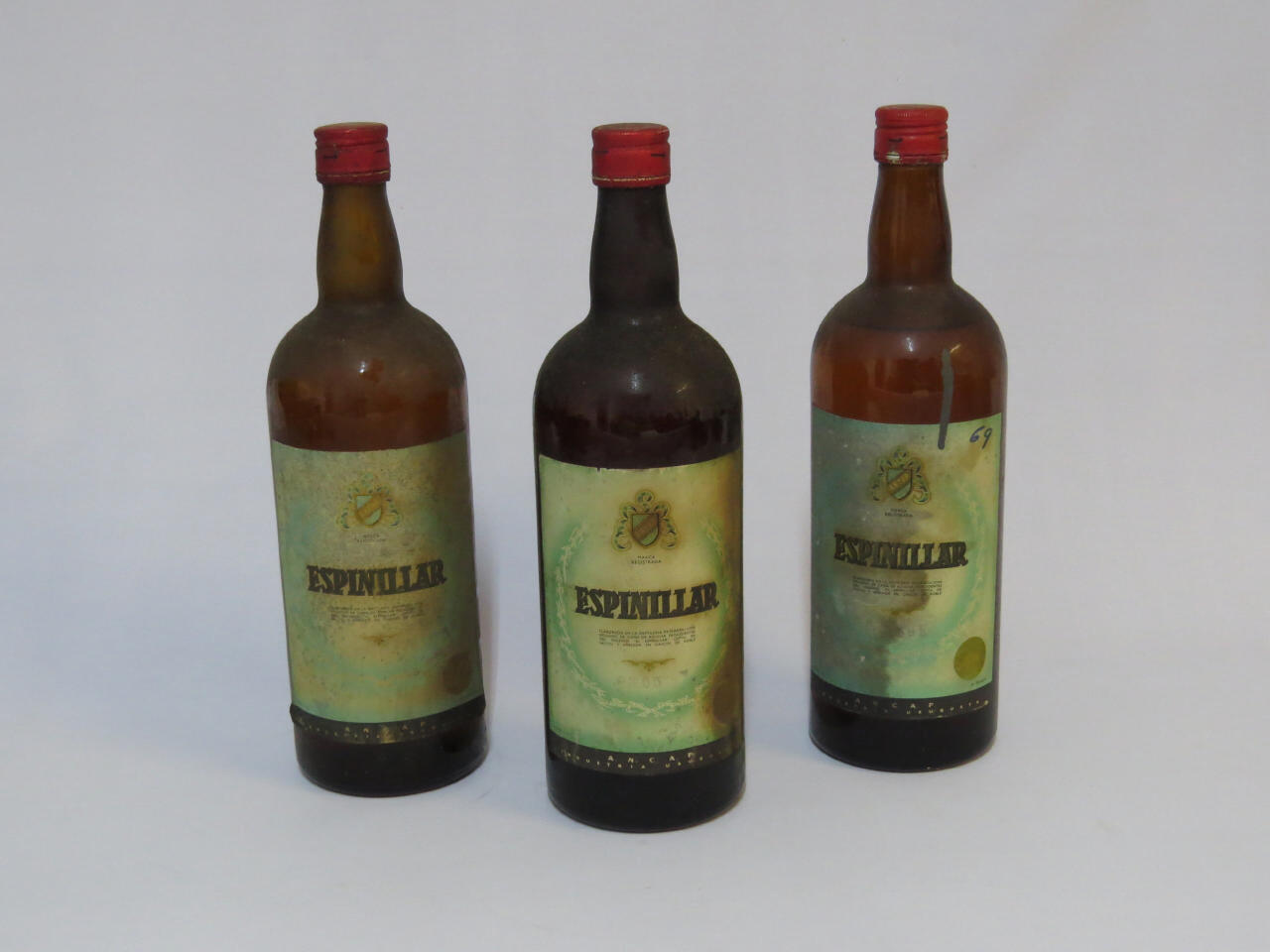 Lote: 85 - Lote: 85 - Botellas de 